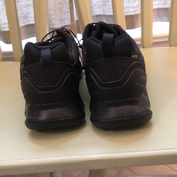 Adidas Terrex Traxion hiking shoe. Gortex, Waterproof . Mens siz 10-1/2 - Picture 5 of 5